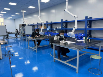 寶山7家企業(yè)入選市級(jí)科技小巨人名單，電子科技研發(fā)成亮點(diǎn)